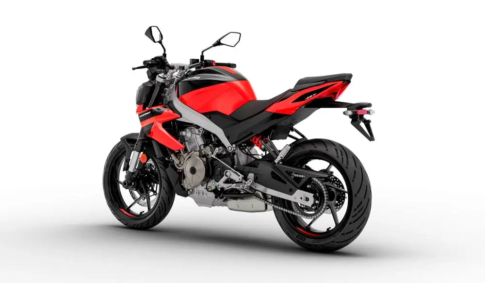 6-Aprilia-Tuono-457-Aprilia-Colombia-2025