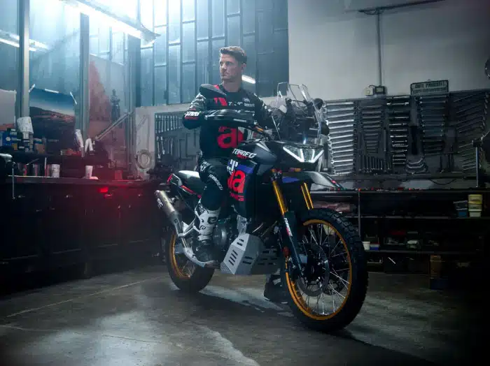 Que tipo de rider si debería elegir la Aprilia Tuareg para rutas largas en Colombia